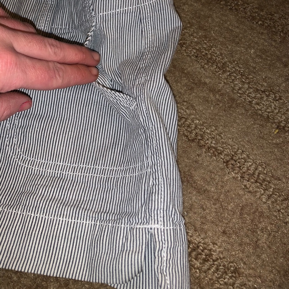 🤩CUTE SO PIN STRIPED BRAND SHORTS🤩 - Picture 6 of 8